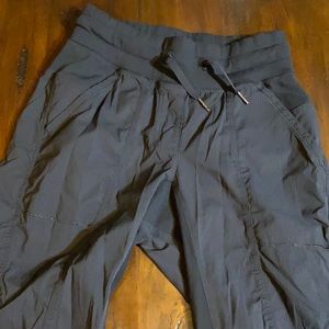 LULULEMON DANCE STUDIO PANTS | JOGGERS💖